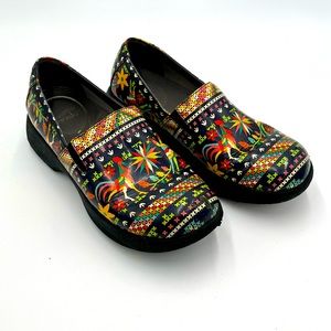 Dansko stitch rooster rabbit printed clogs (39) 8.5-9